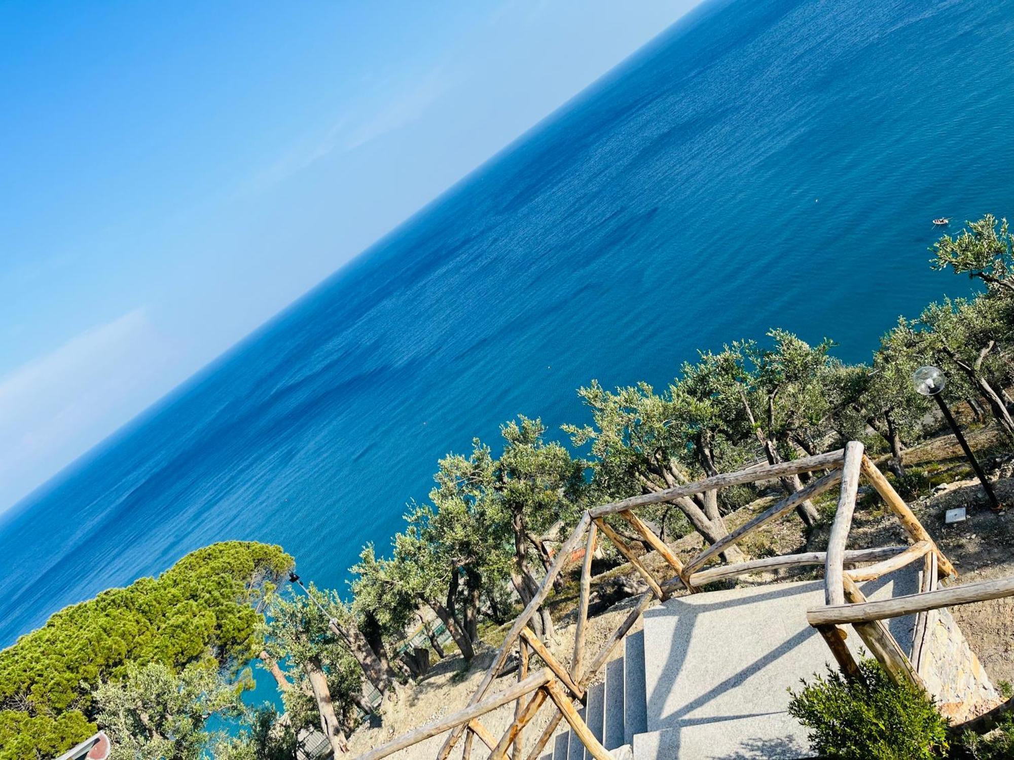Hotel Eufonia Del Mare Finale Ligure Zewnętrze zdjęcie